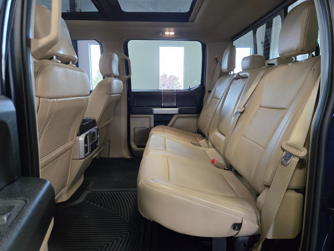 Ford Super Duty F-250 SRW Lariat 4WD Crew Cab 6.75' Box 2019