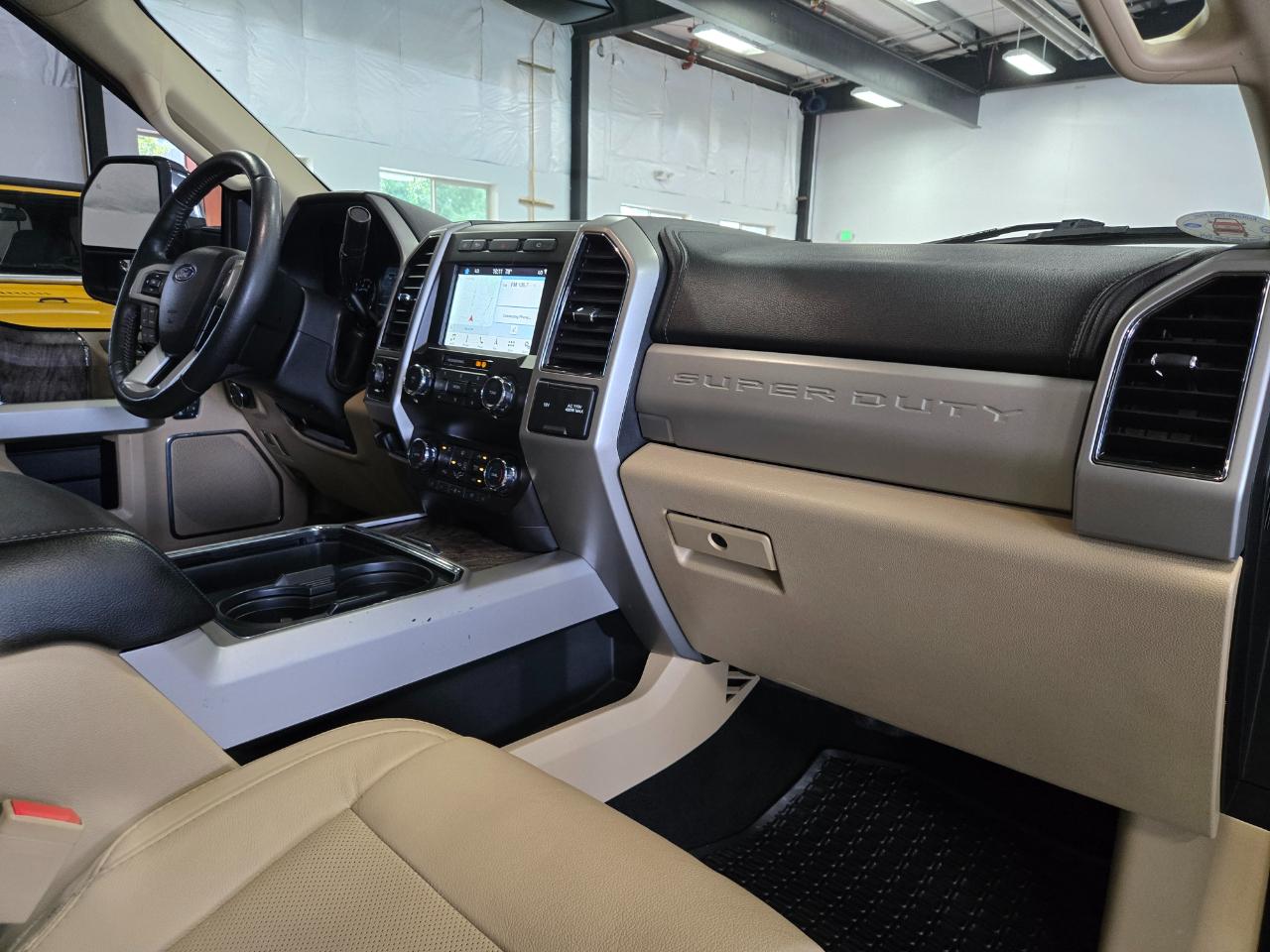Ford Super Duty F-250 SRW Lariat 4WD Crew Cab 6.75' Box 2019