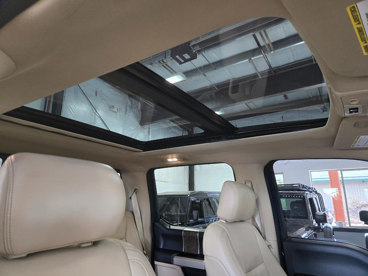 Ford Super Duty F-250 SRW Lariat 4WD Crew Cab 6.75' Box 2019