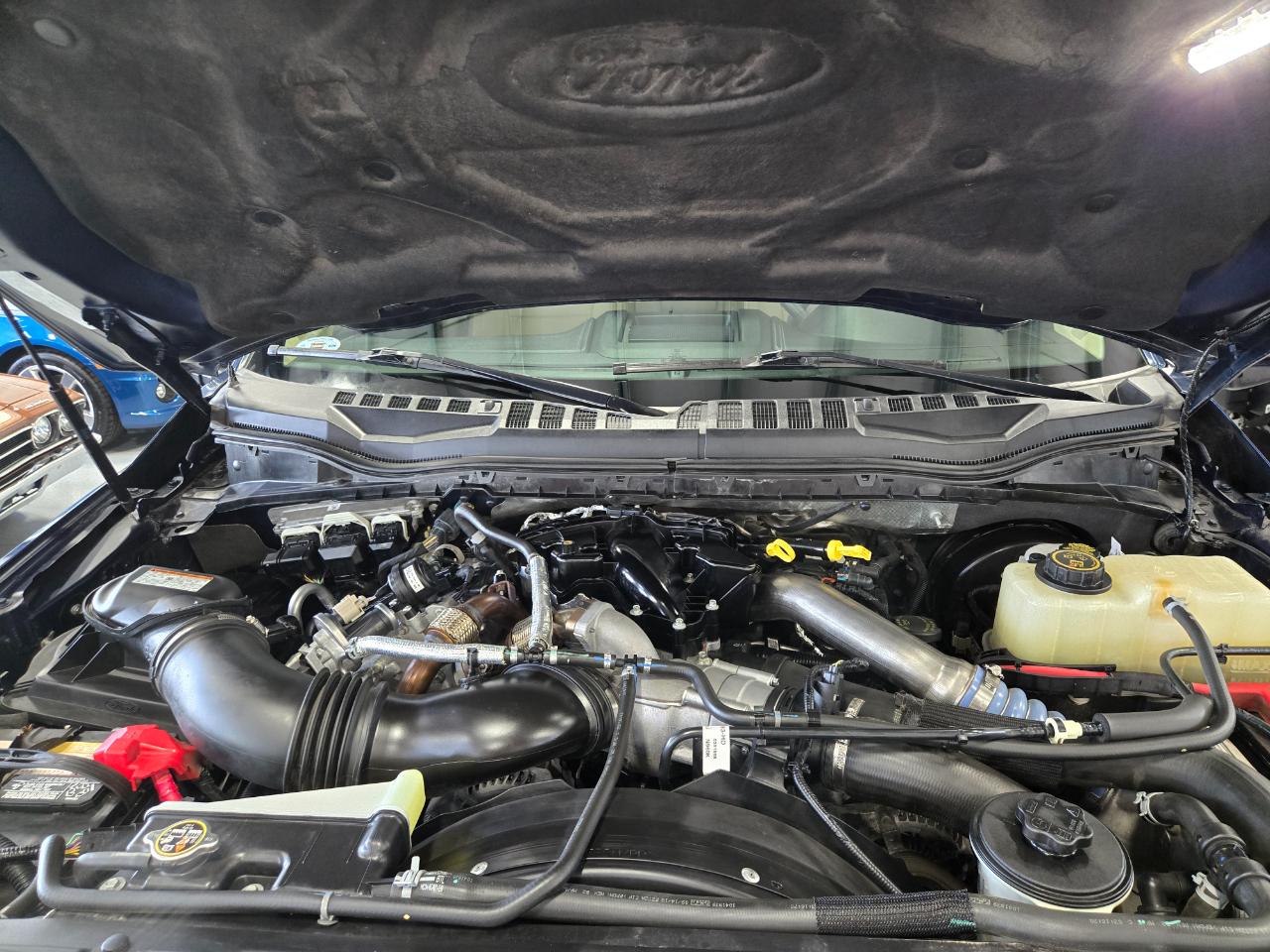 Ford Super Duty F-250 SRW Lariat 4WD Crew Cab 6.75' Box 2019