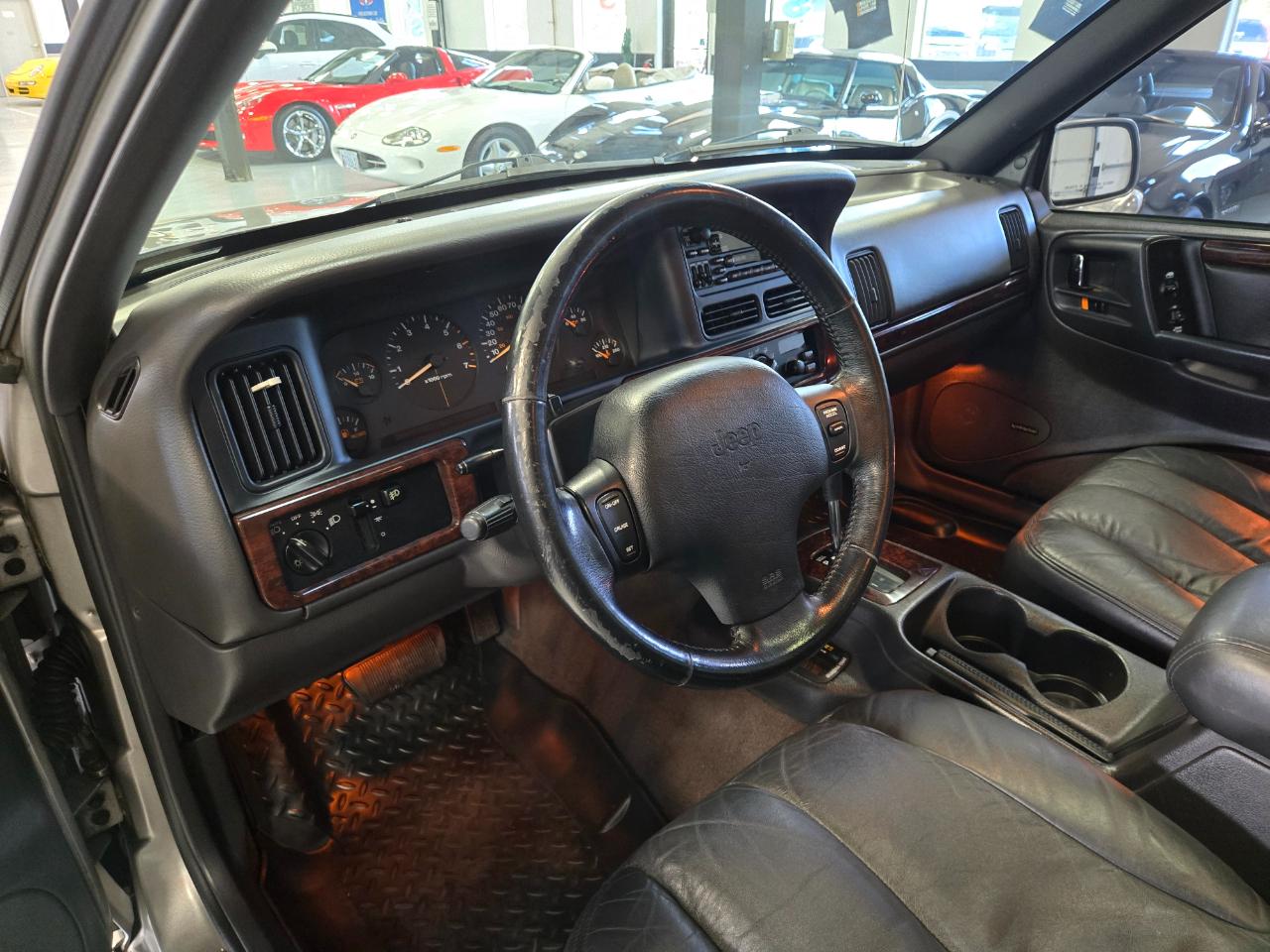 Jeep Grand Cherokee 4dr Limited 4WD 5.9 1998