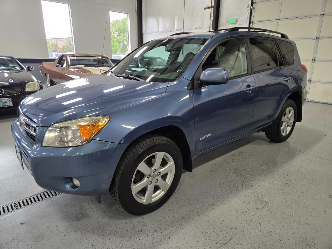 Toyota RAV4 Limited 4D SUV FWD 2008