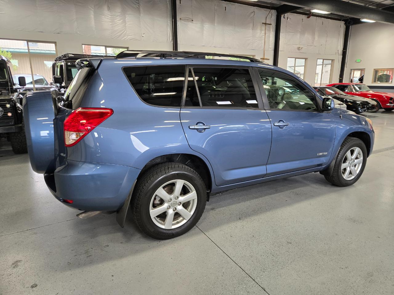 Toyota RAV4 Limited 4D SUV FWD 2008