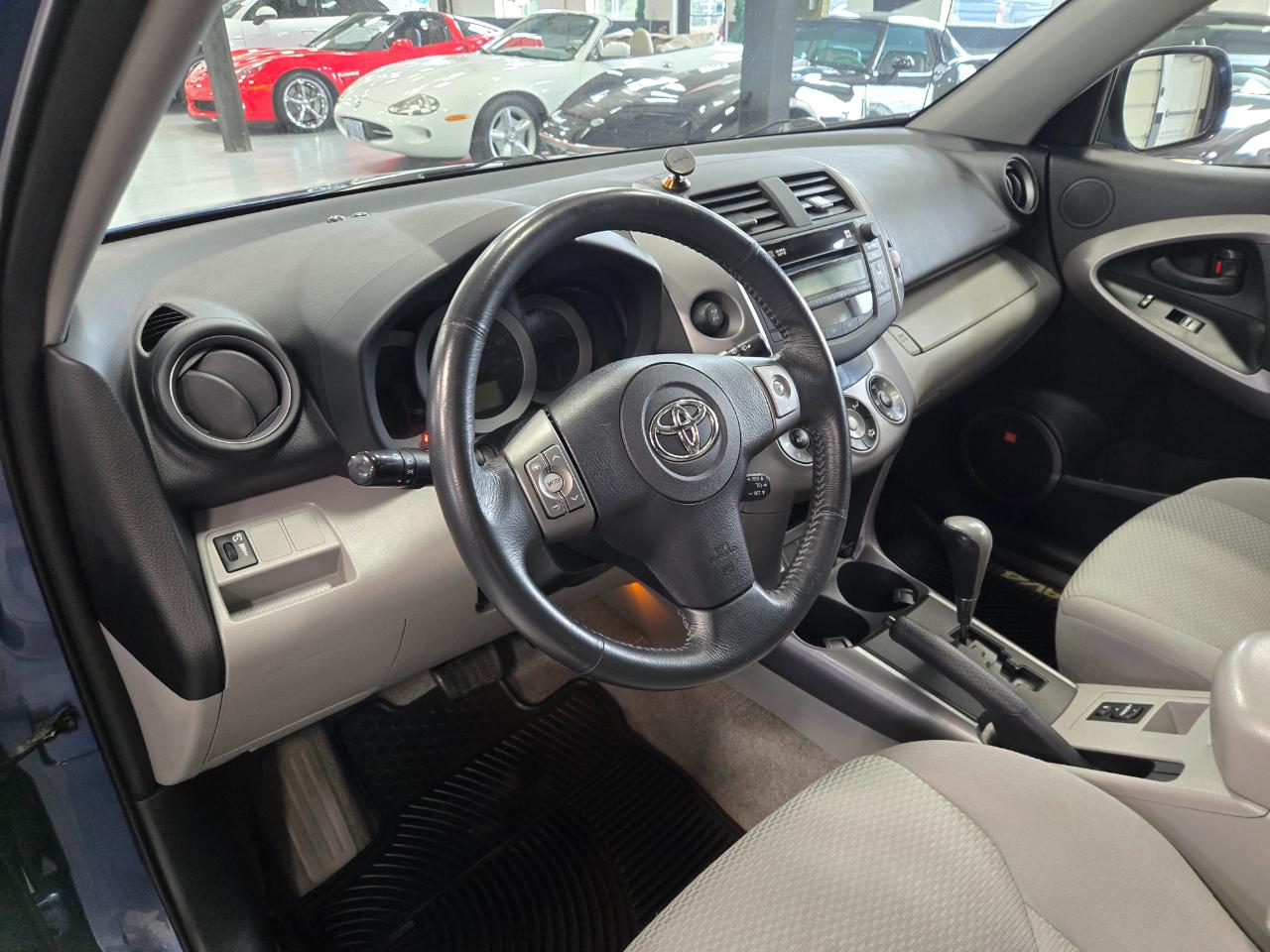 Toyota RAV4 Limited 4D SUV FWD 2008
