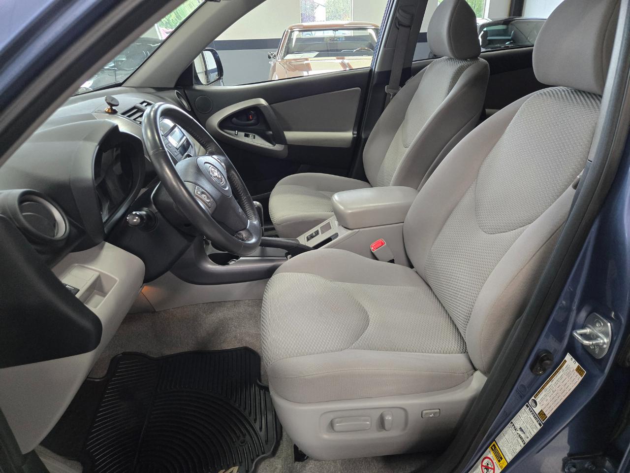 Toyota RAV4 Limited 4D SUV FWD 2008