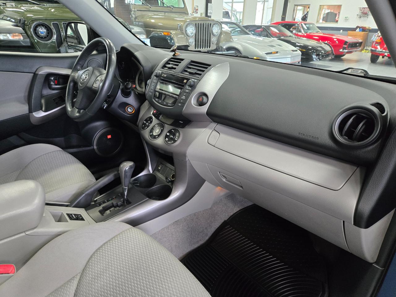 Toyota RAV4 Limited 4D SUV FWD 2008