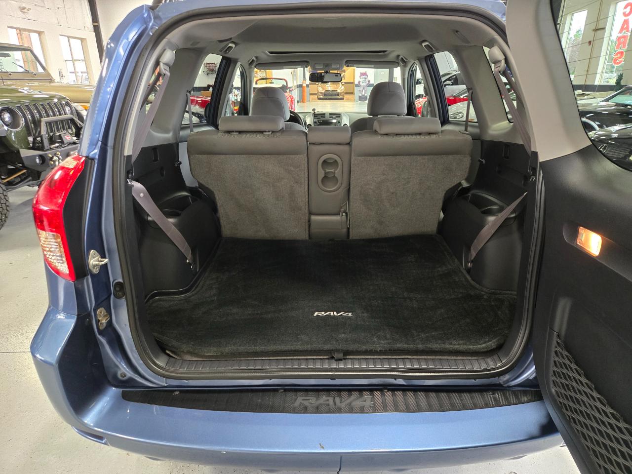 Toyota RAV4 Limited 4D SUV FWD 2008