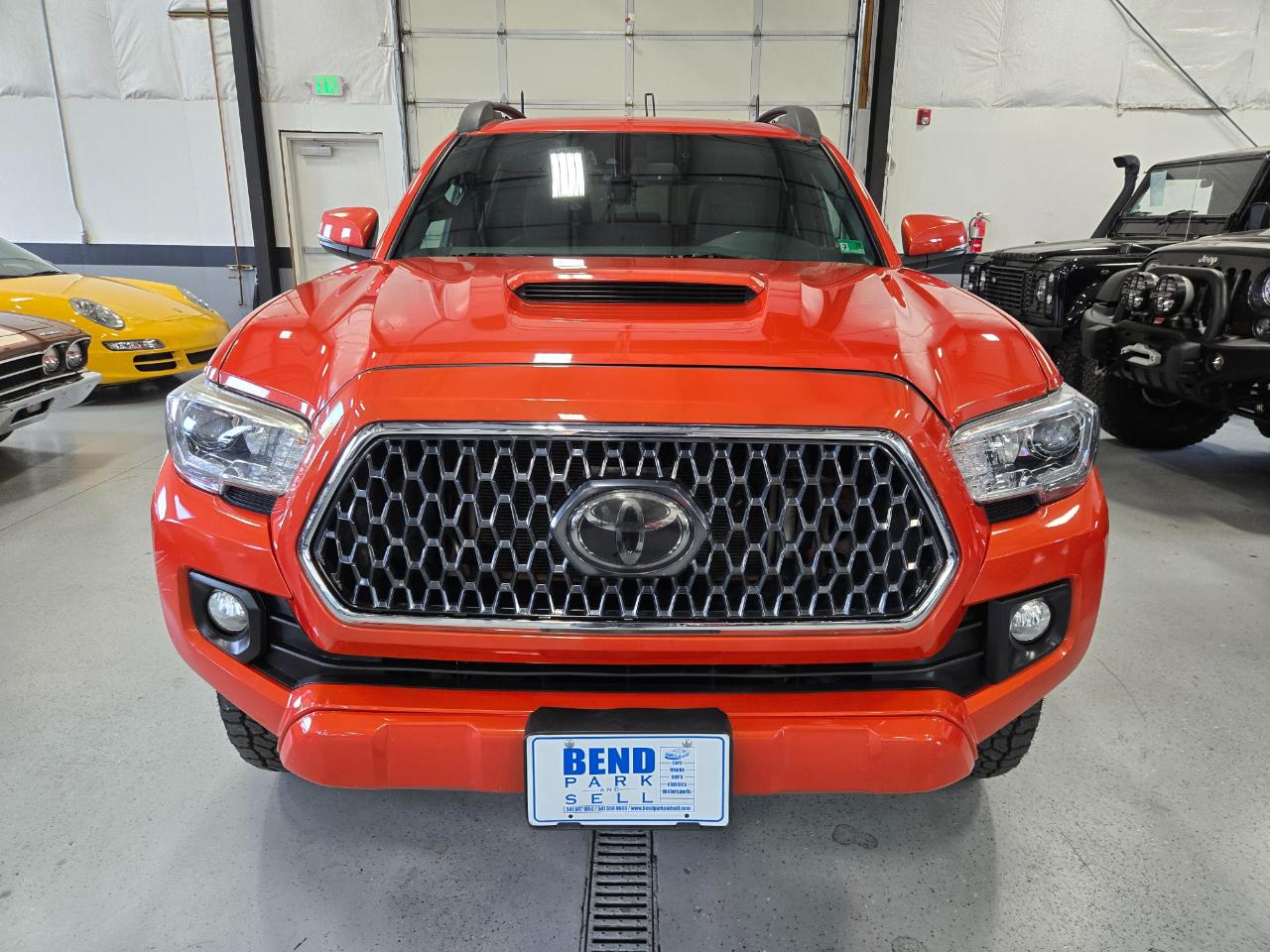 Toyota Tacoma TRD Off Road Double Cab 5' Bed V6 4x4 MT (Natl) 2018