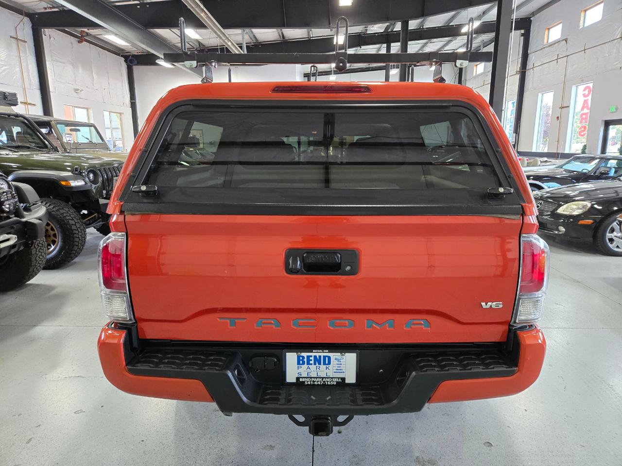 Toyota Tacoma TRD Off Road Double Cab 5' Bed V6 4x4 MT (Natl) 2018