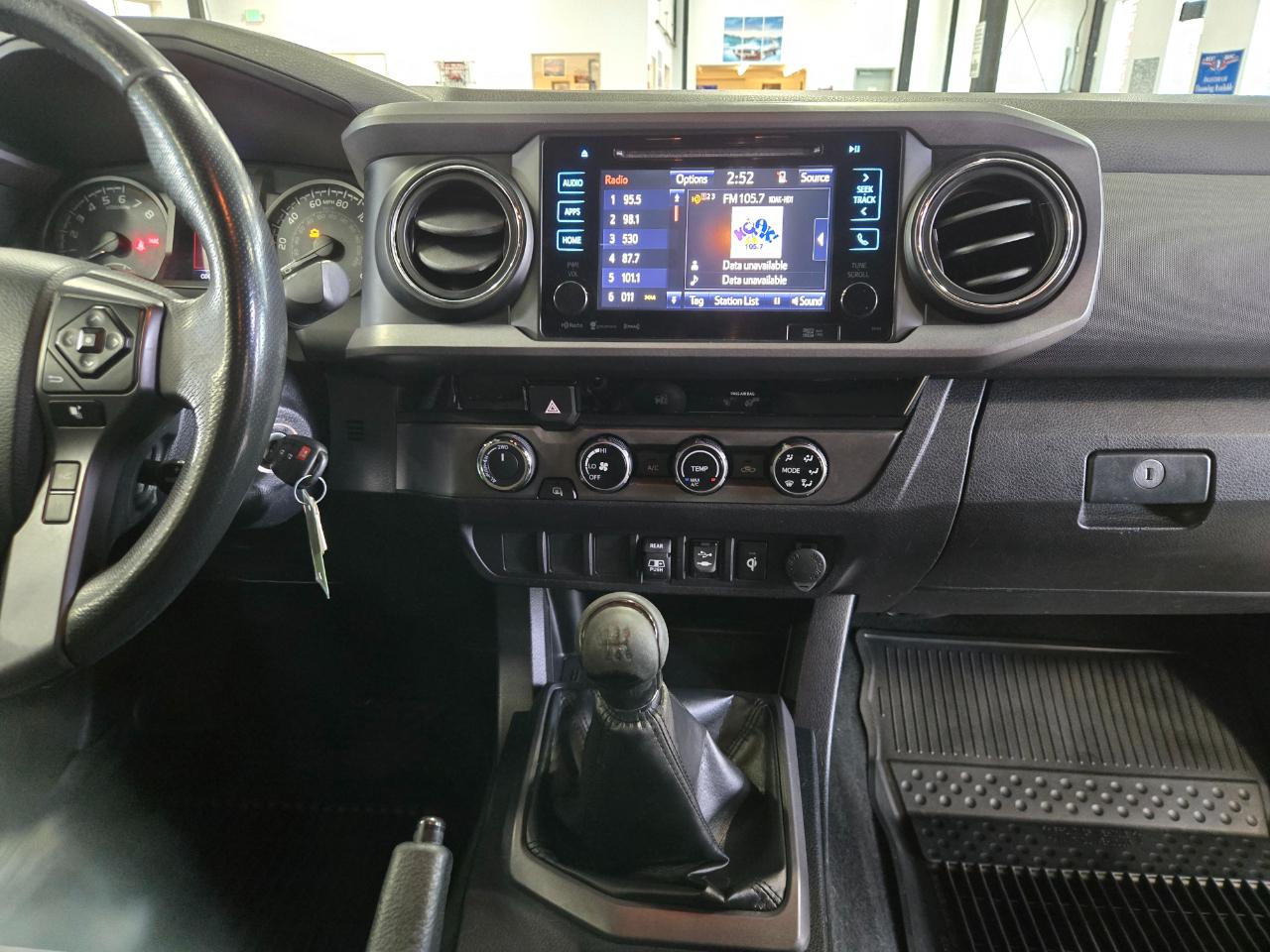 Toyota Tacoma TRD Off Road Double Cab 5' Bed V6 4x4 MT (Natl) 2018