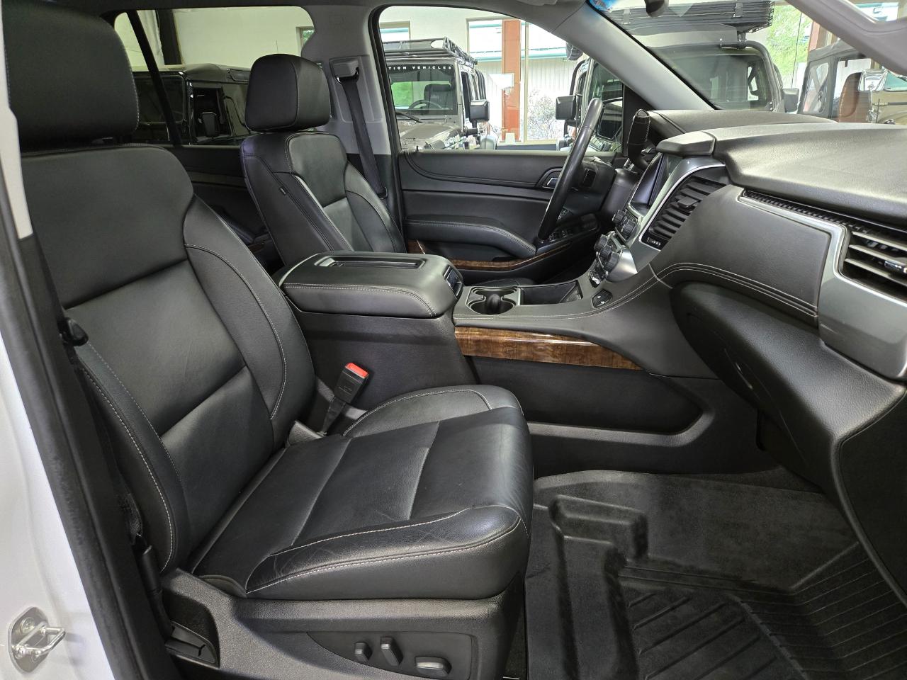 Chevrolet Tahoe 4WD 4dr LT 2020