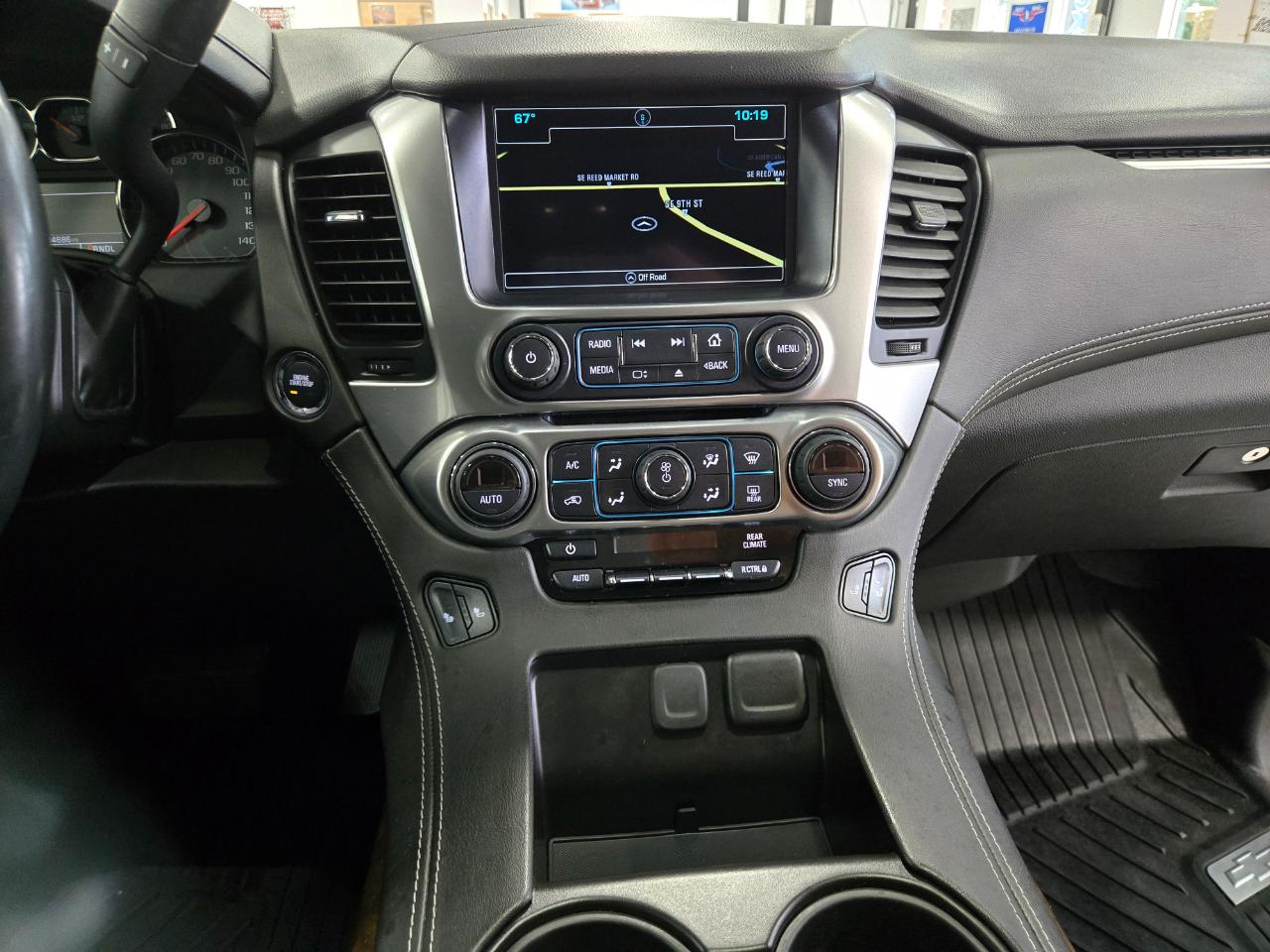 Chevrolet Tahoe 4WD 4dr LT 2020