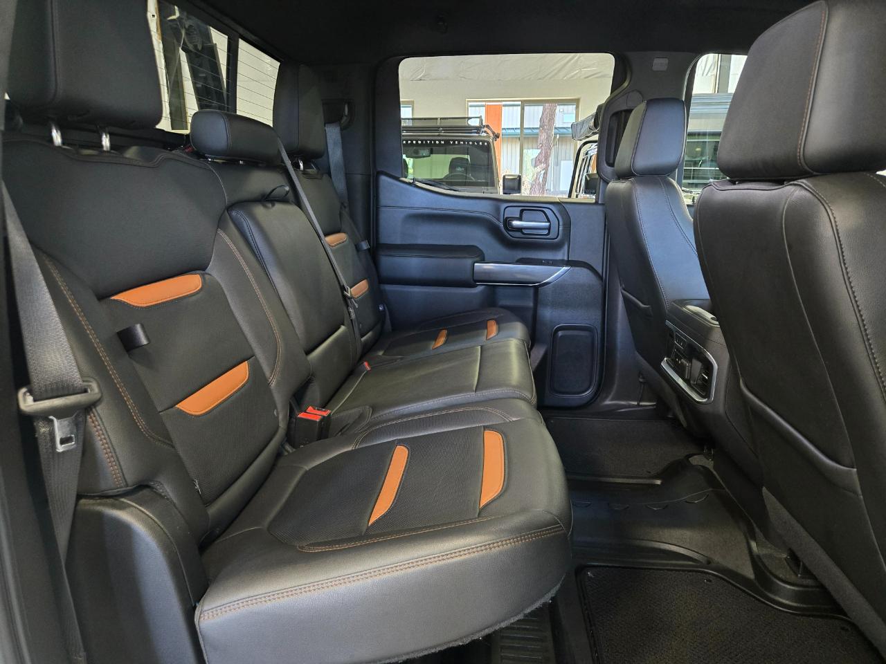 GMC Sierra 1500 4WD Crew Cab 157" AT4 2021