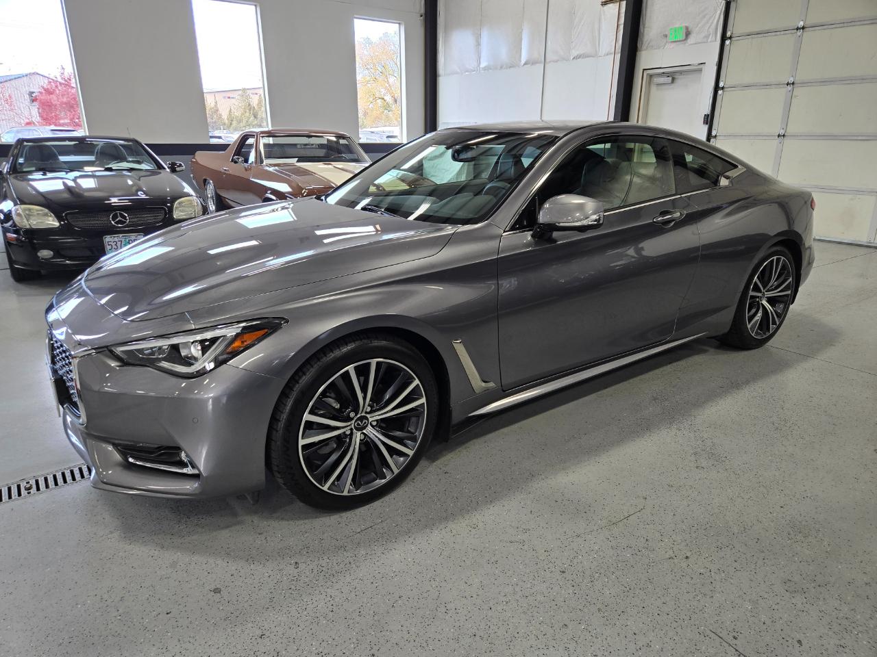 Infiniti Q60 3.0t LUXE AWD 2021