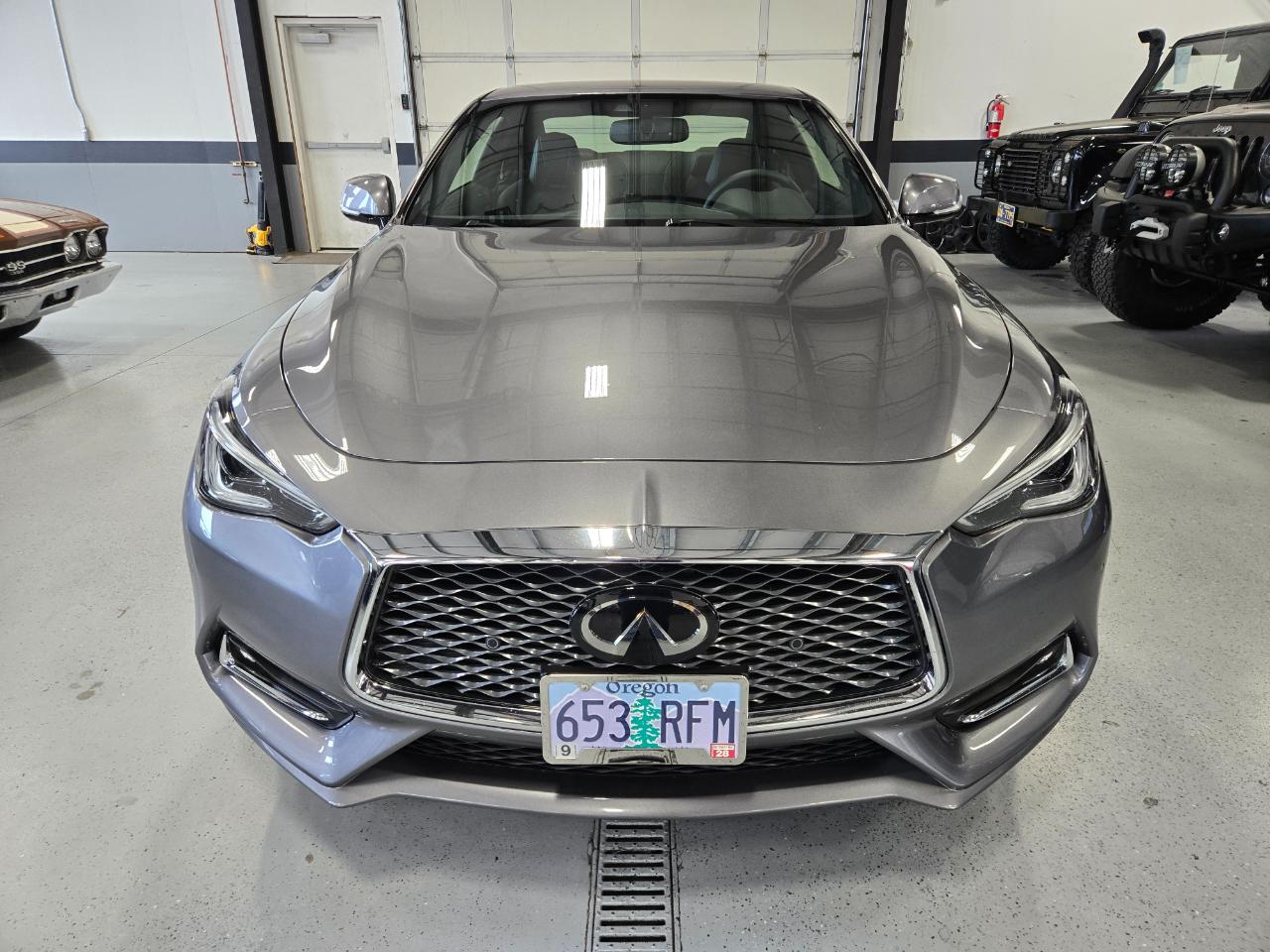 Infiniti Q60 3.0t LUXE AWD 2021