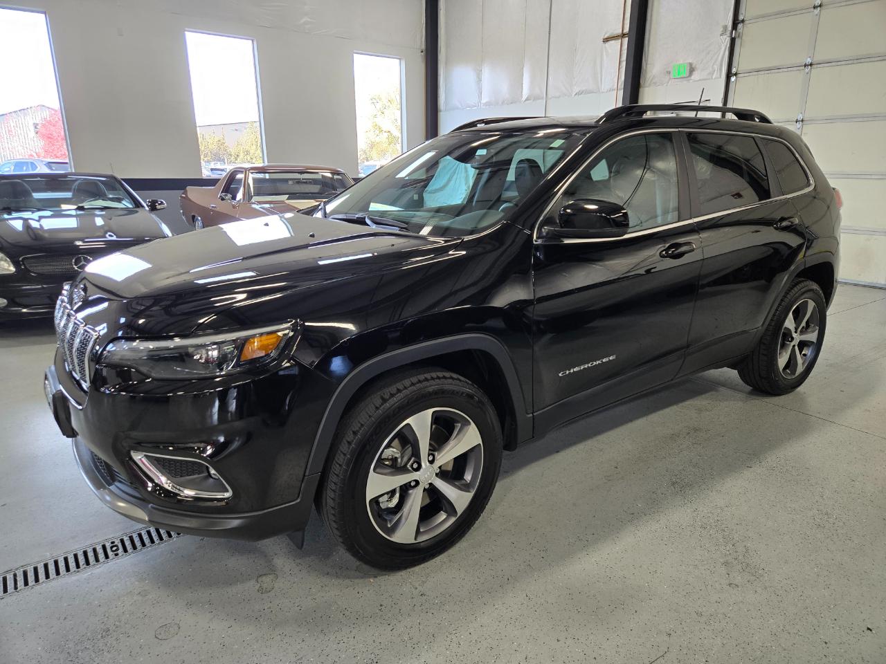 Jeep Cherokee Limited 4D SUV 4WD 2022