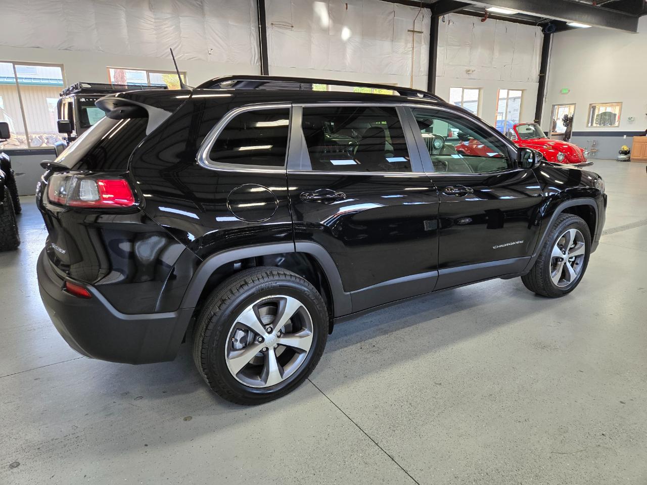 Jeep Cherokee Limited 4D SUV 4WD 2022