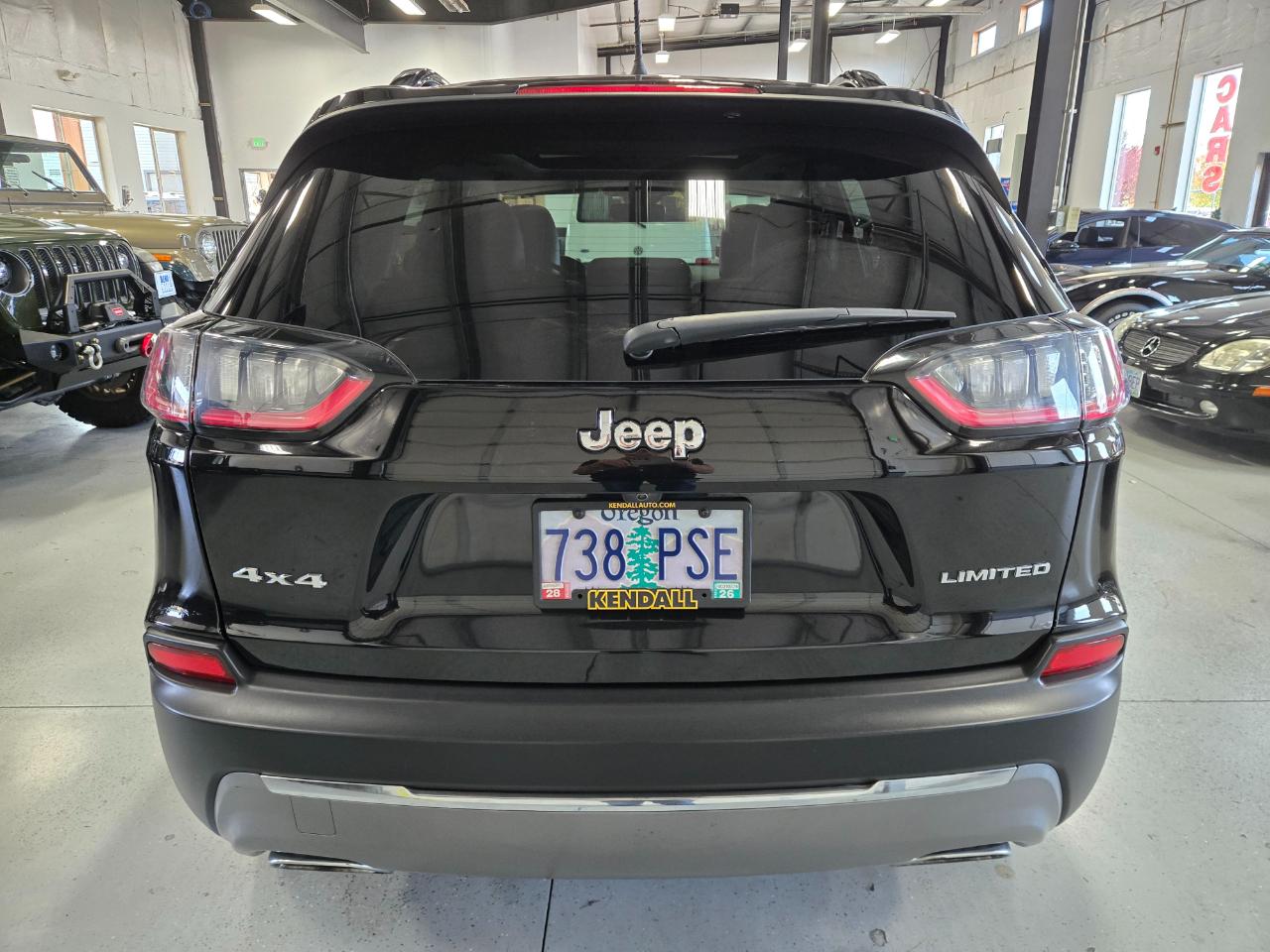 Jeep Cherokee Limited 4D SUV 4WD 2022