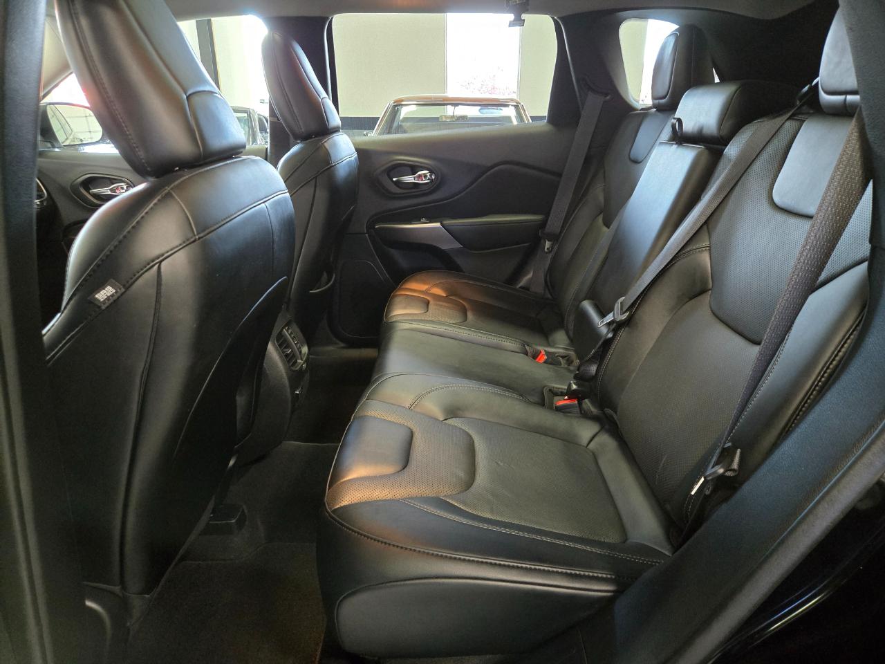 Jeep Cherokee Limited 4D SUV 4WD 2022