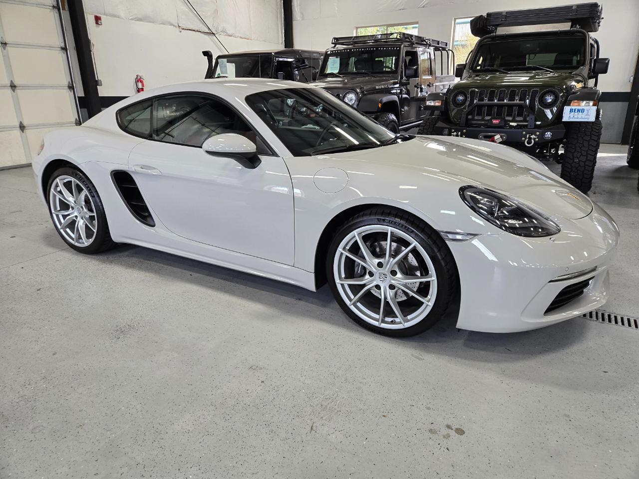 Porsche 718 Cayman Coupe 2019