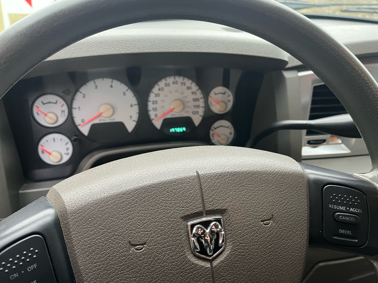 Dodge Ram 1500 ST Quad Cab 2WD 2008