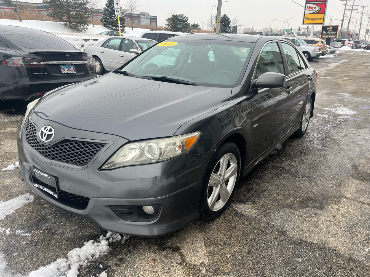 Toyota Camry SE V6 6-Spd AT 2010