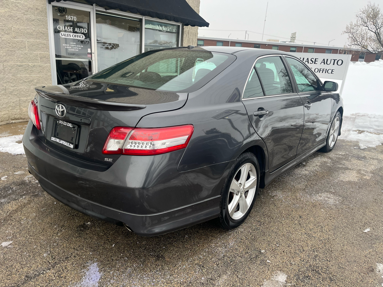 Toyota Camry SE V6 6-Spd AT 2010