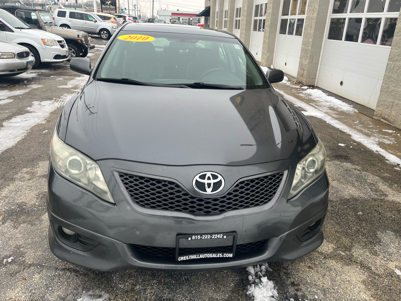 Toyota Camry SE V6 6-Spd AT 2010