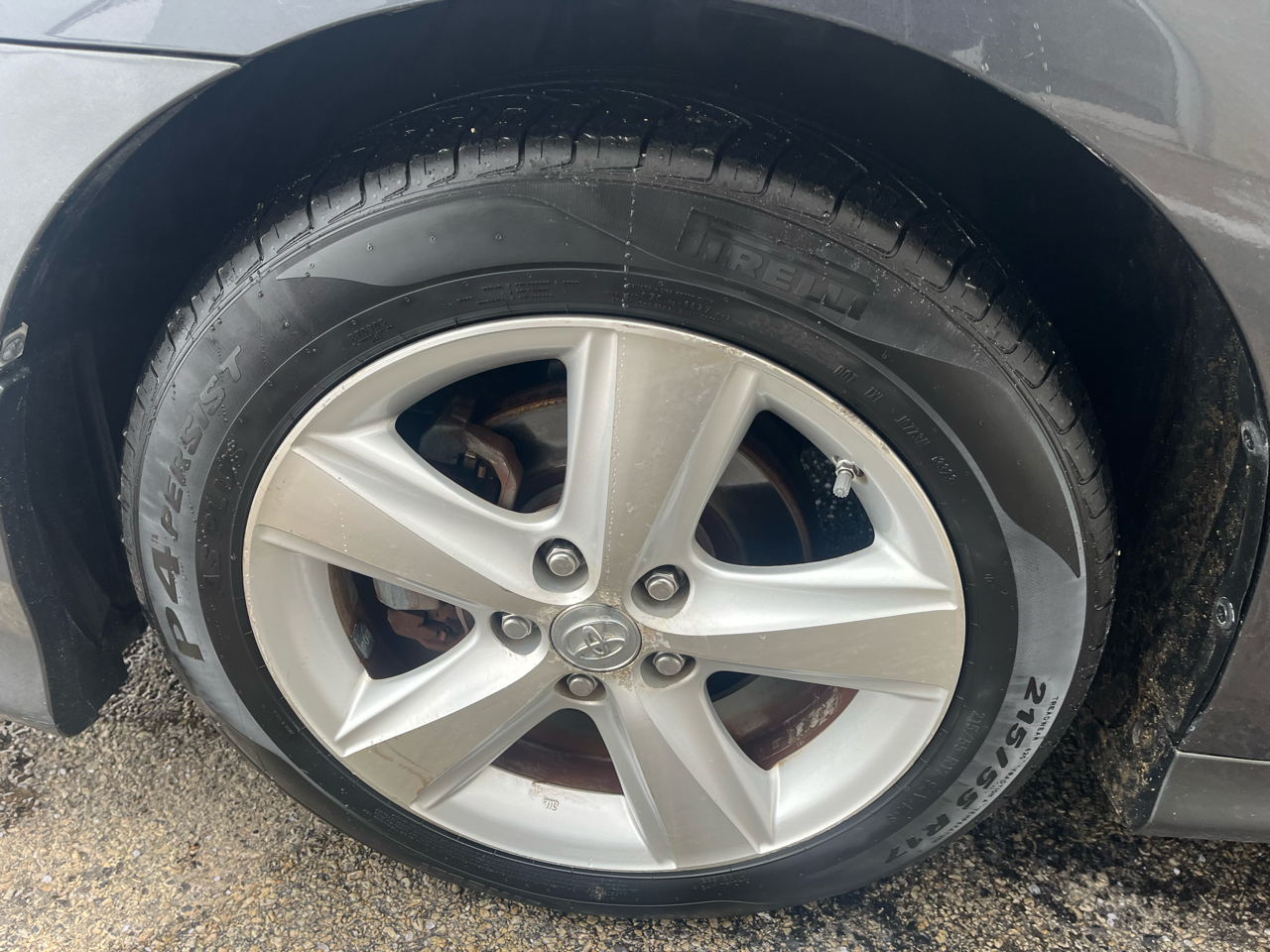 Toyota Camry SE V6 6-Spd AT 2010