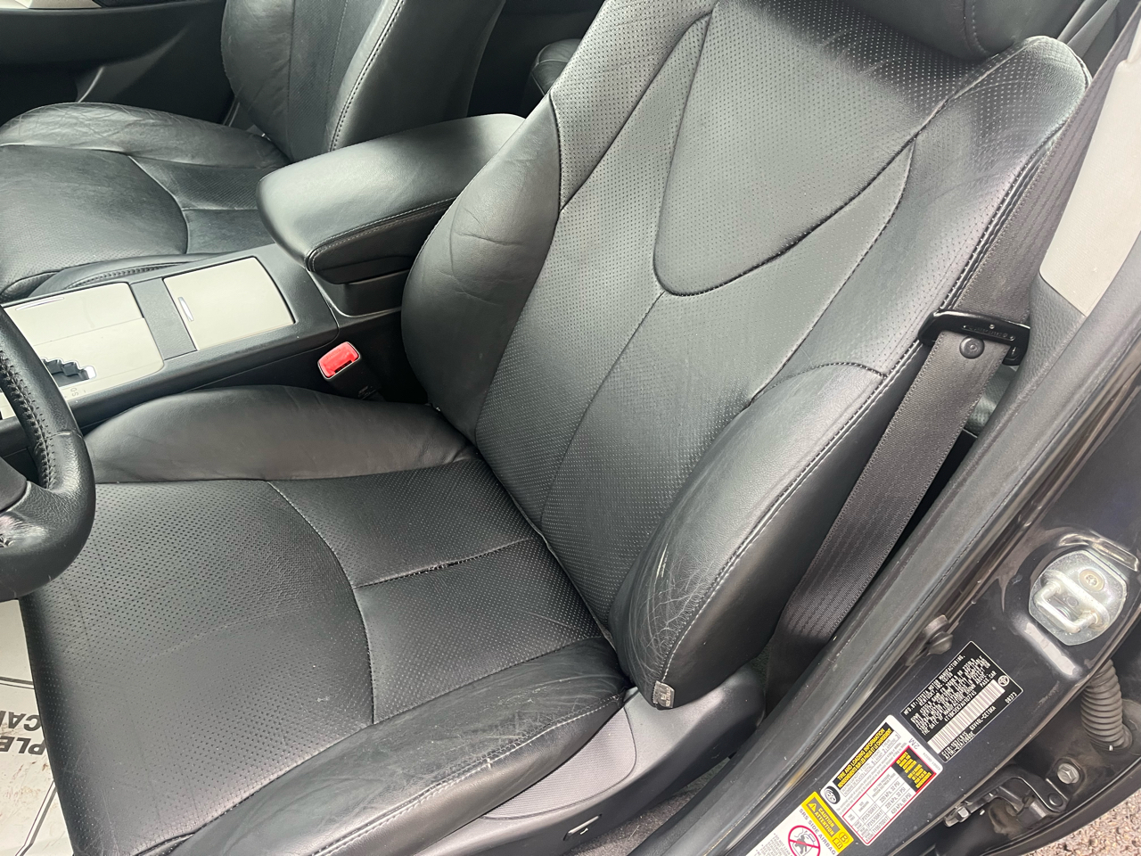 Toyota Camry SE V6 6-Spd AT 2010