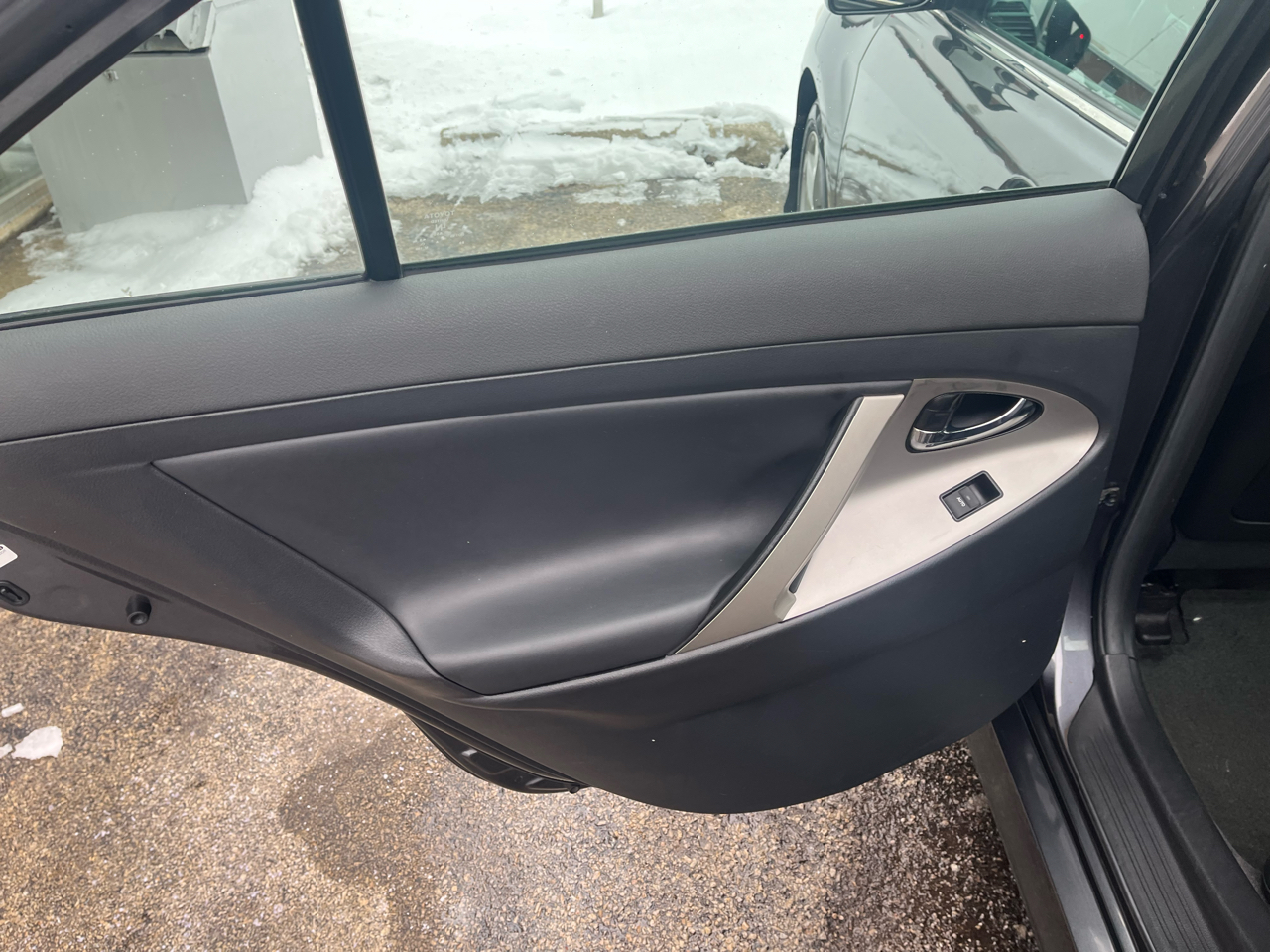 Toyota Camry SE V6 6-Spd AT 2010