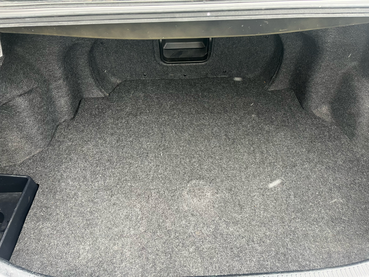 Toyota Camry SE V6 6-Spd AT 2010