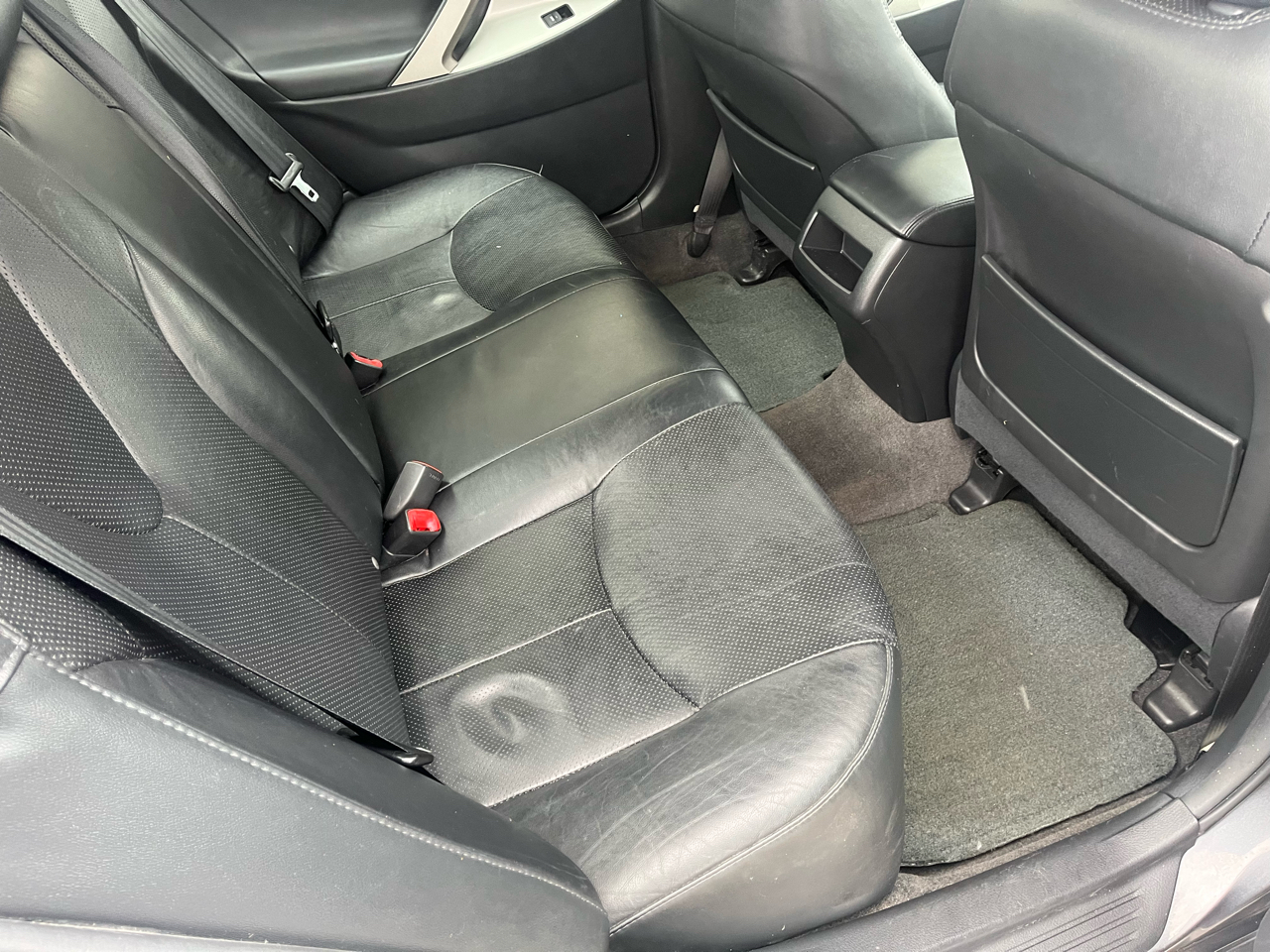 Toyota Camry SE V6 6-Spd AT 2010