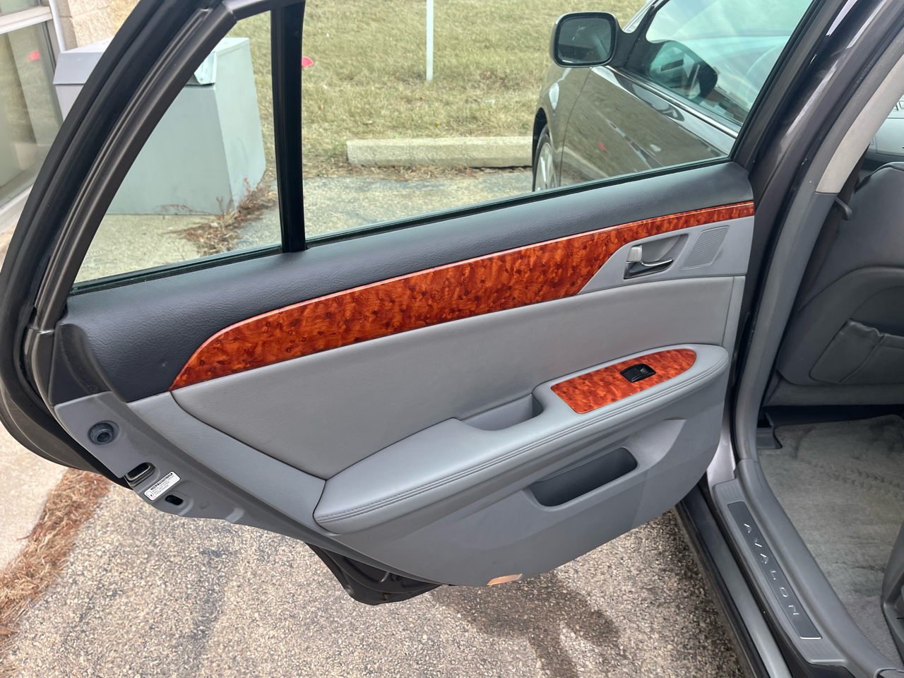 Toyota Avalon XL 2007