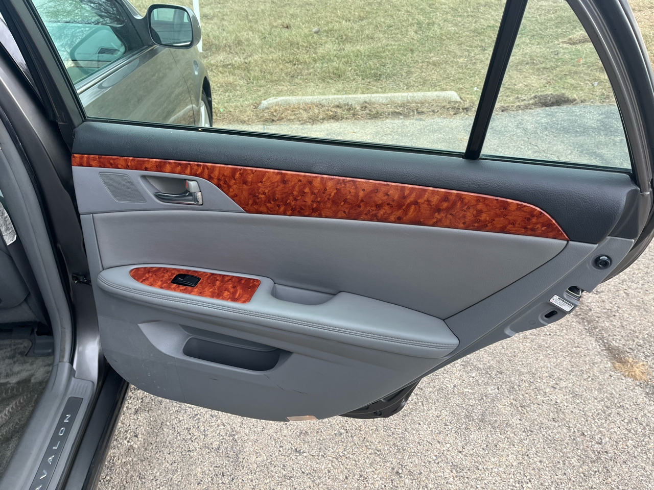 Toyota Avalon XL 2007