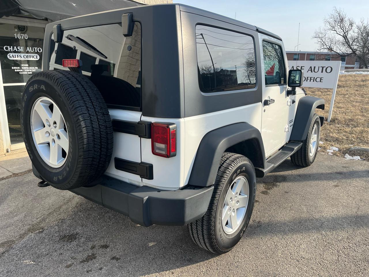 Jeep Wrangler Sport 4WD 2010