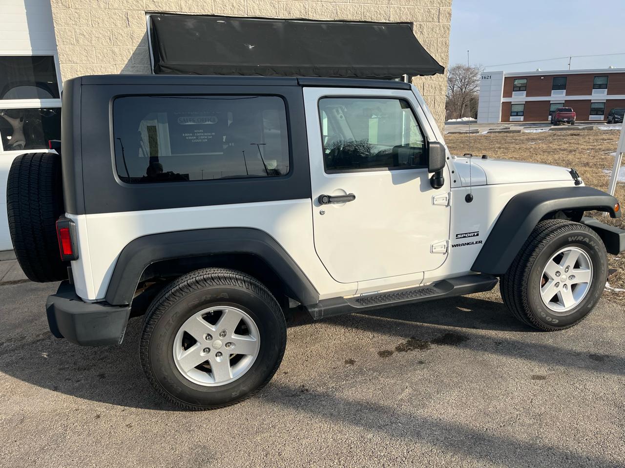 Jeep Wrangler Sport 4WD 2010