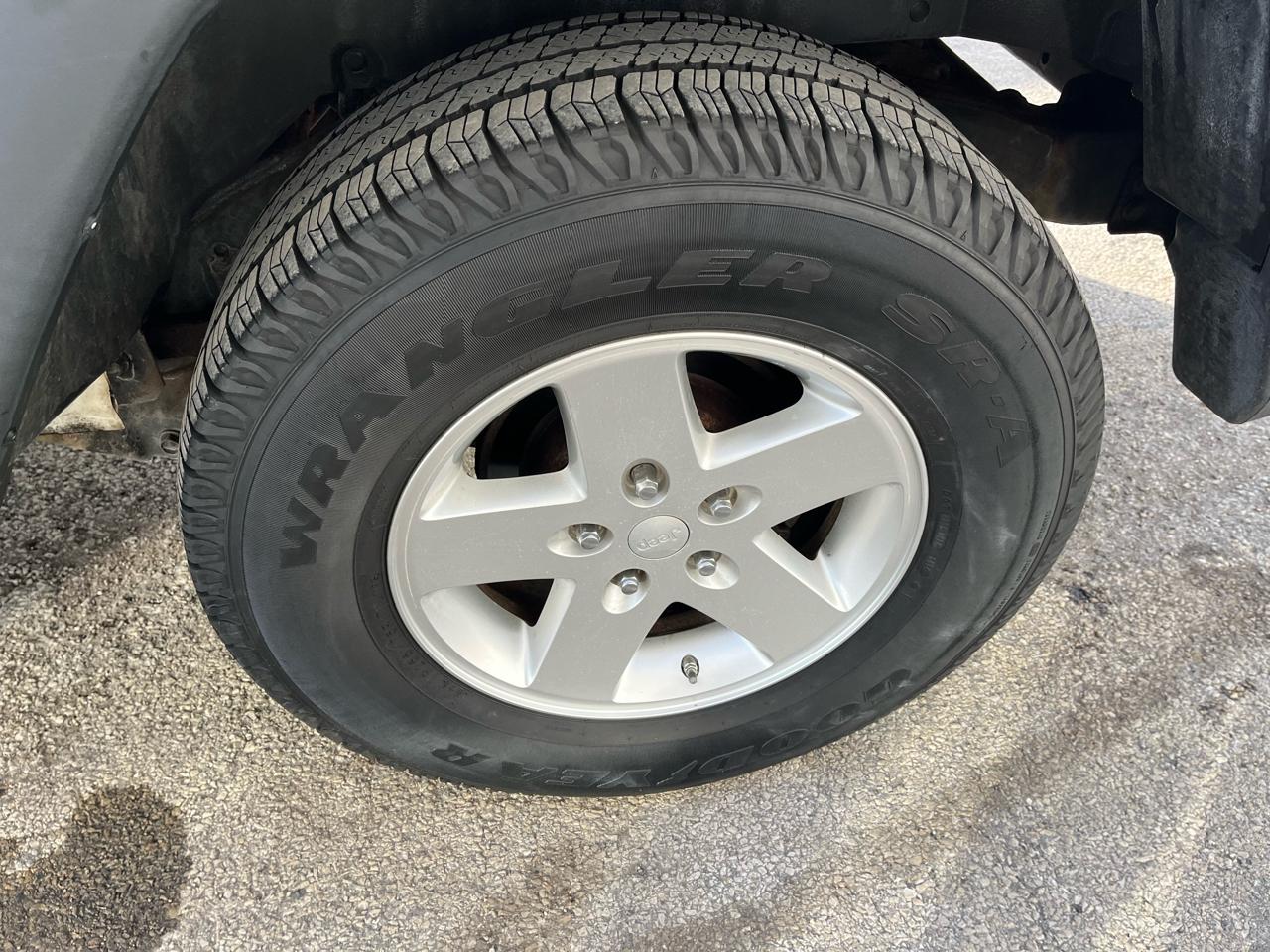 Jeep Wrangler Sport 4WD 2010