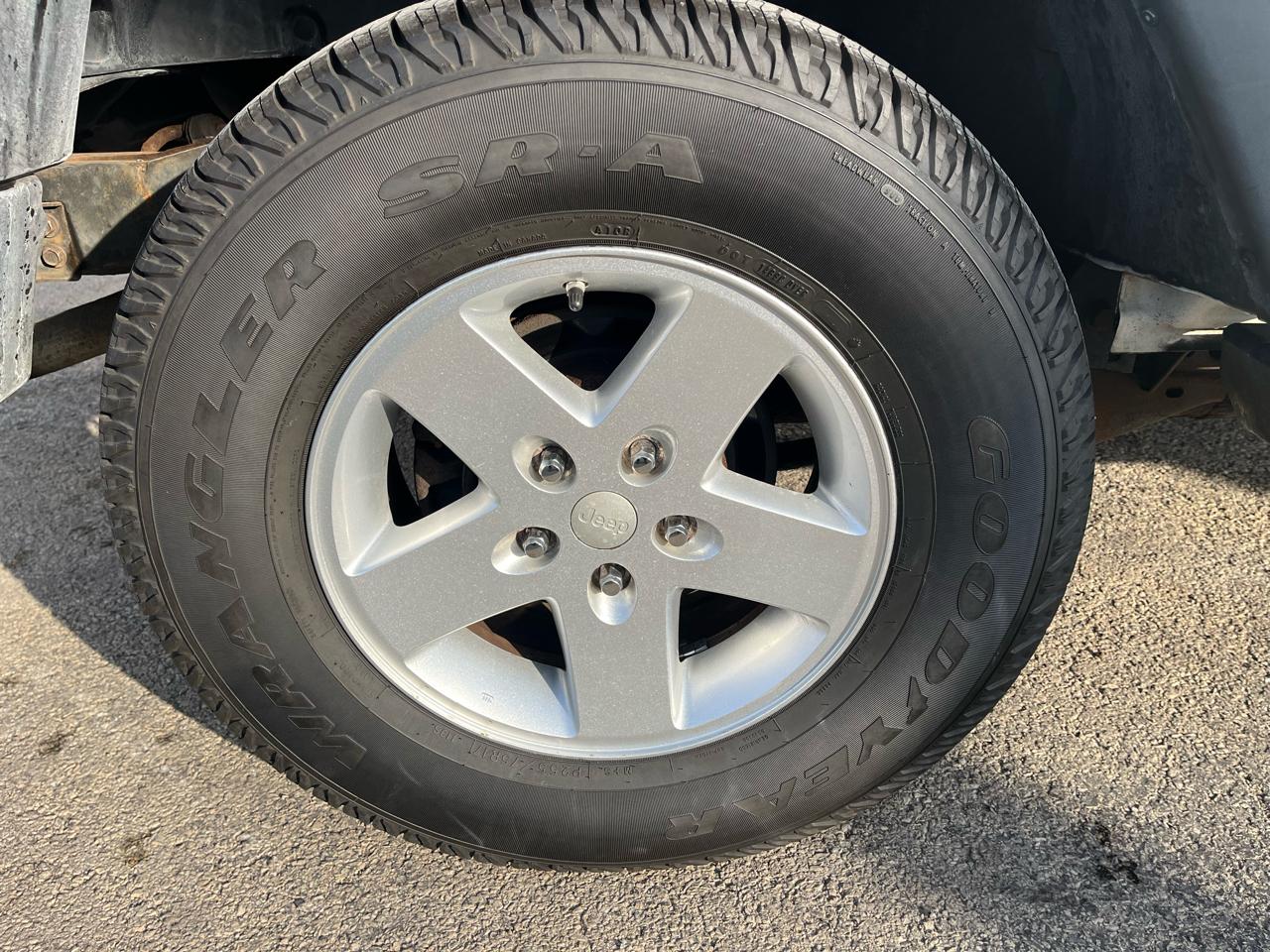 Jeep Wrangler Sport 4WD 2010