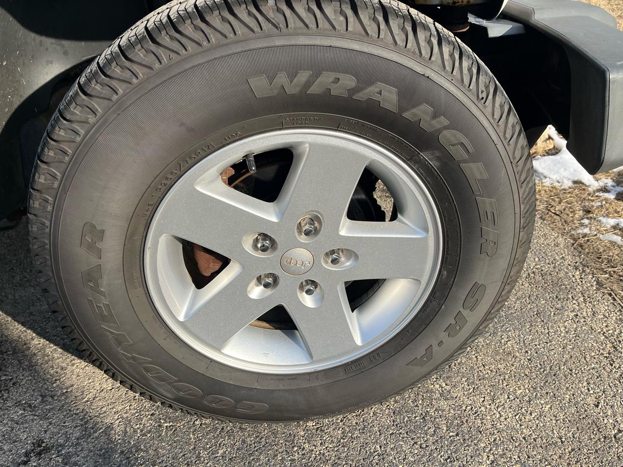 Jeep Wrangler Sport 4WD 2010