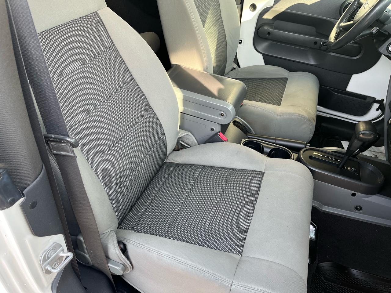 Jeep Wrangler Sport 4WD 2010