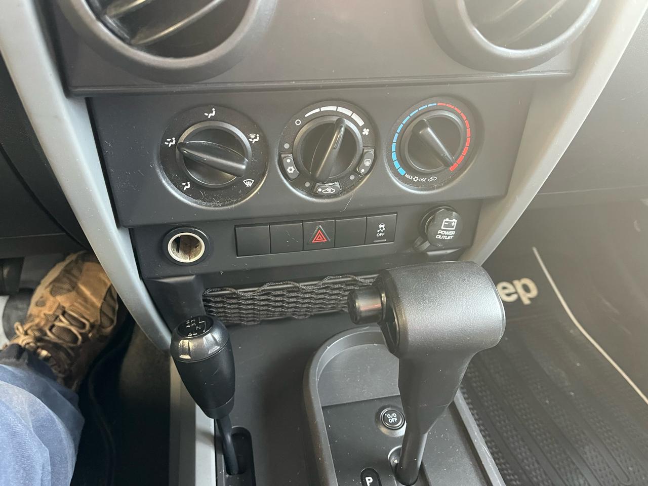 Jeep Wrangler Sport 4WD 2010