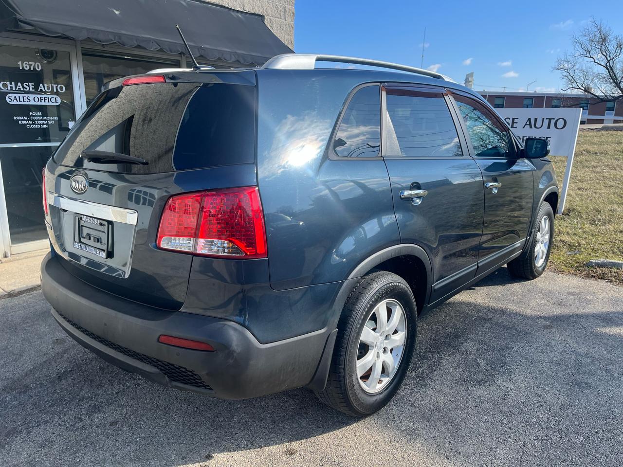 Kia Sorento LX 2WD 2011