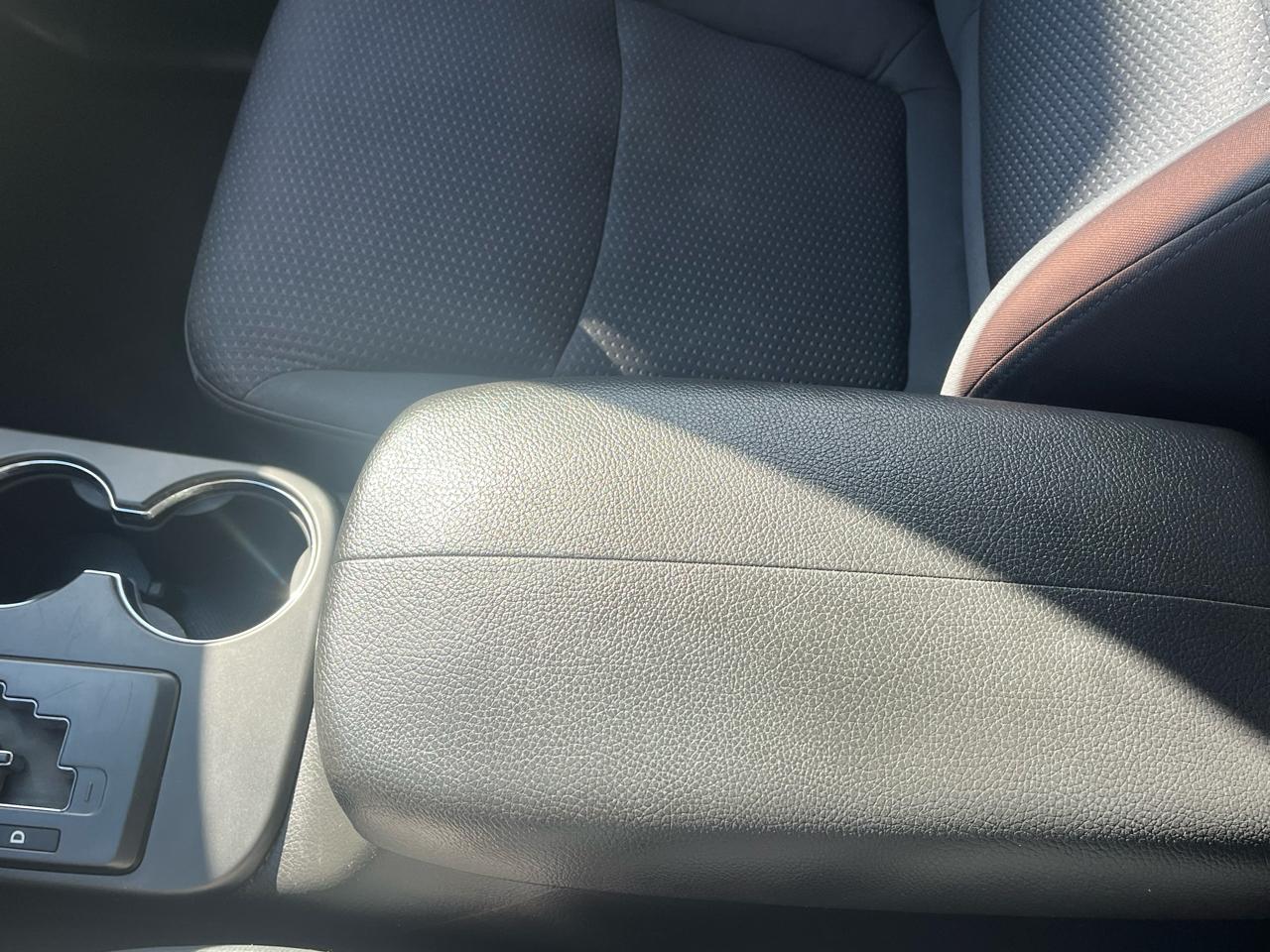 Kia Sorento LX 2WD 2011