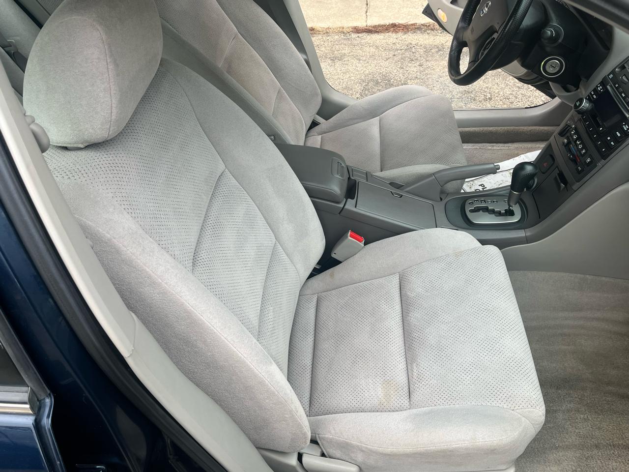 Nissan Maxima GLE 2003