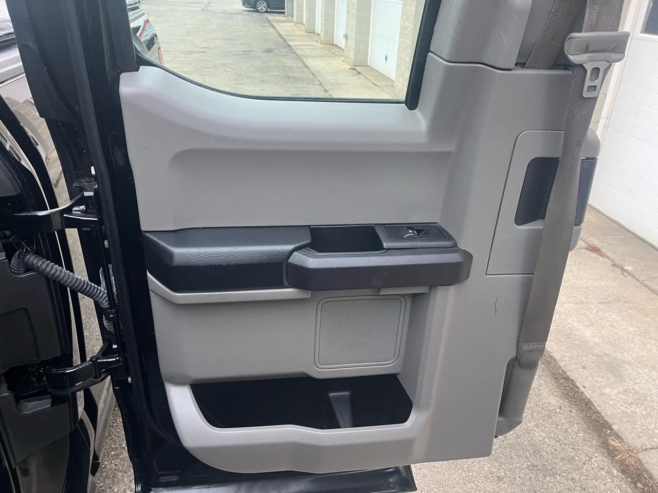 Ford F-150 Lariat SuperCab 8-ft. 4WD 2016