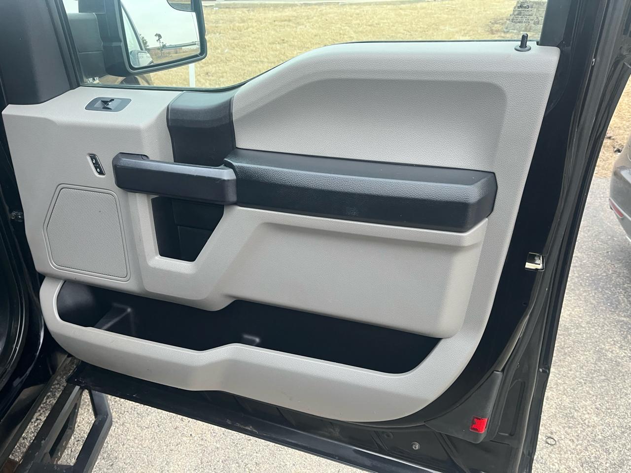 Ford F-150 Lariat SuperCab 8-ft. 4WD 2016