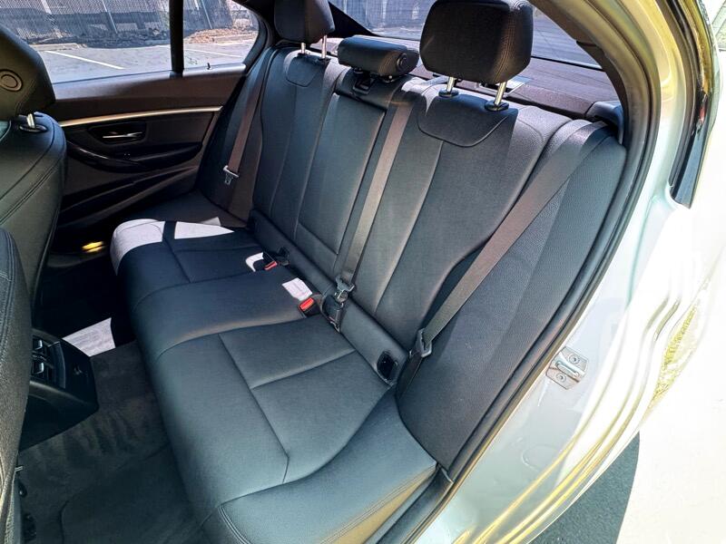 BMW 330i  2018