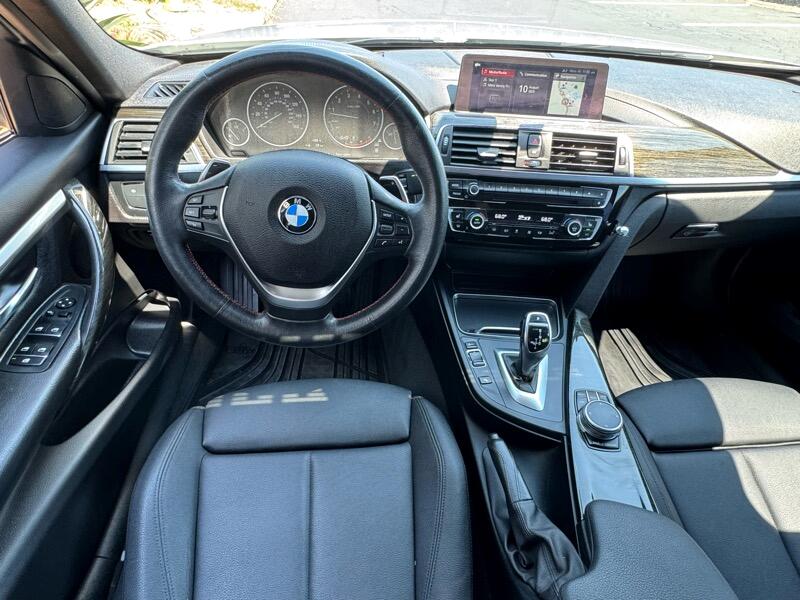 BMW 330i  2018