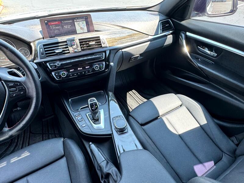 BMW 330i  2018